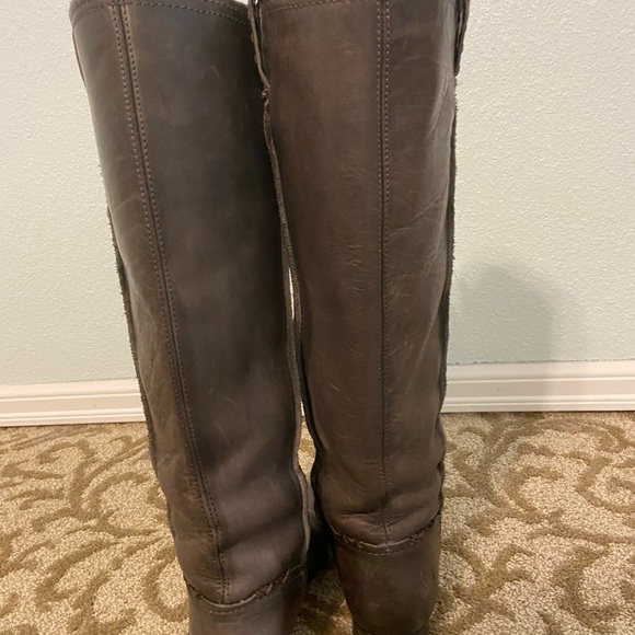 Frye | Melissa boot. Size 6.5 B. Gray. Knee high. Leather. - Picture 5 of 10